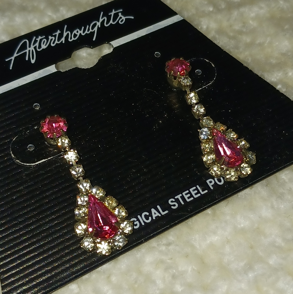 NWT! VINTAGE "AfterThoughts" Earrings